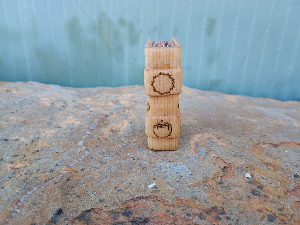 kraeuterhexe - spine, basswood